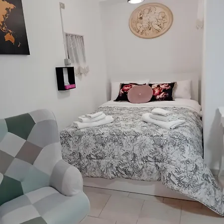 Golden Saint Nicholas Μπάρι